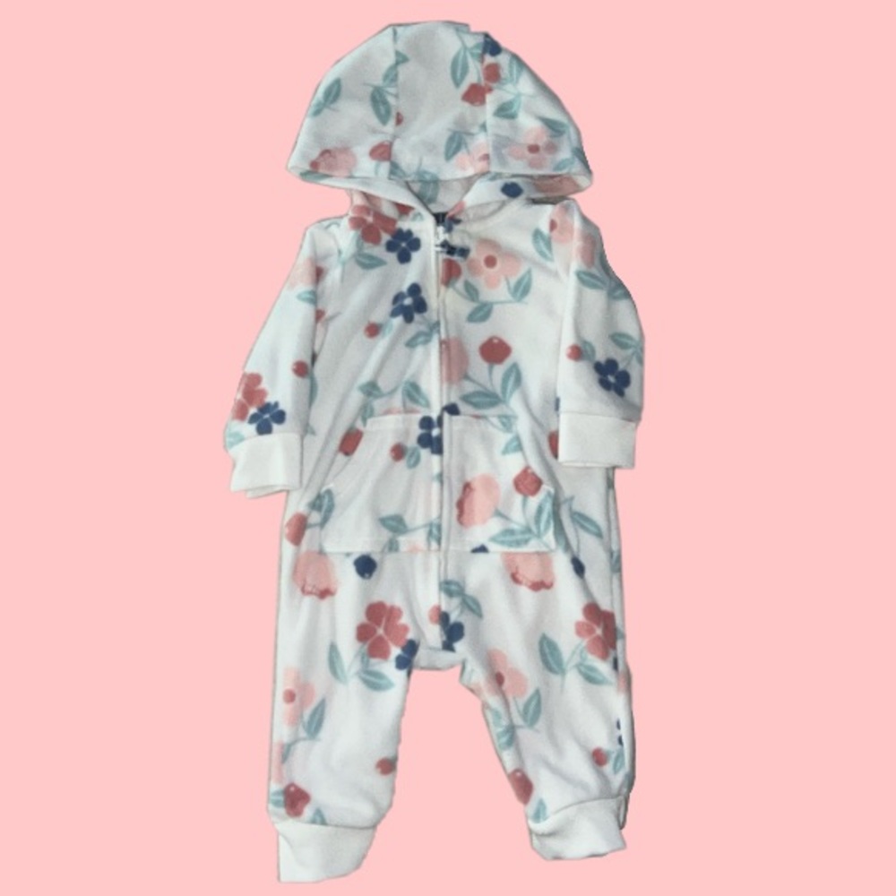 Soft long hooded onesie 3 months